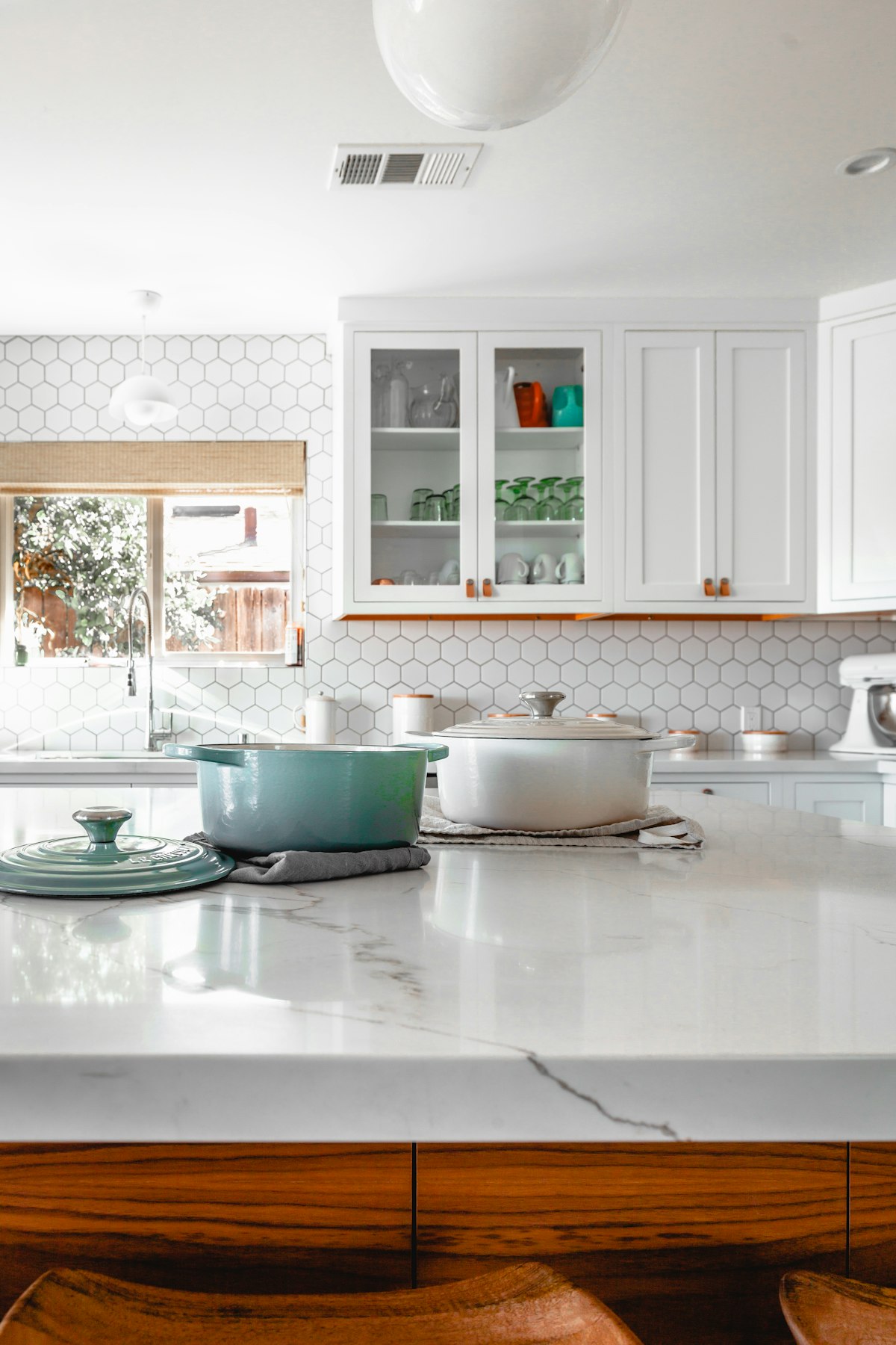 Kitchen appliances lined up for scoring